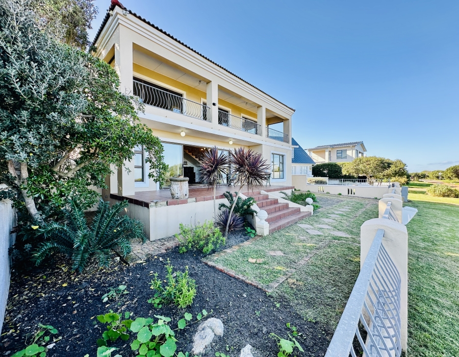 4 Bedroom Property for Sale in Vermont Western Cape